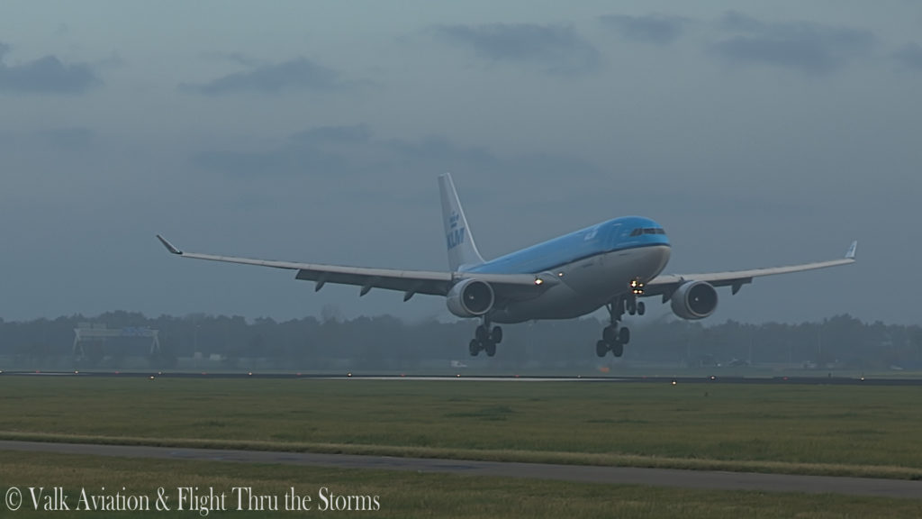 Last Flight of Captain Eric Zaar @ KLM A330.00_06_17_01.Still014