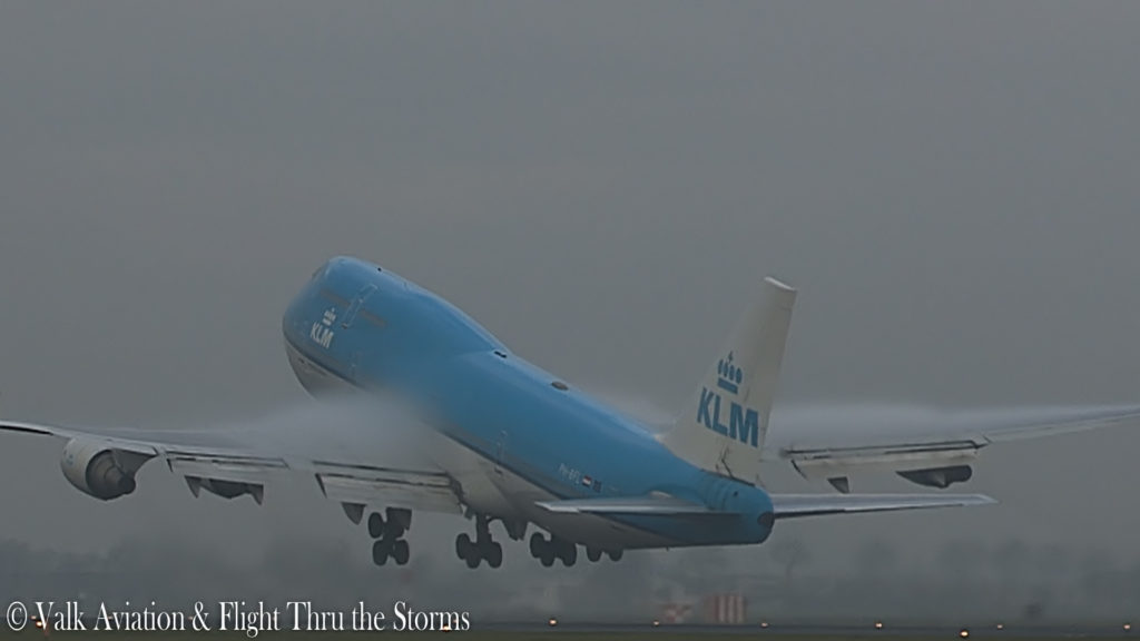 Last Flight of Captain Hans Klijn @ KLM B747.00_04_14_06.Still005