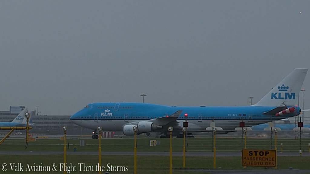 Last Flight of Captain Hans Klijn @ KLM B747.00_09_19_01.Still019