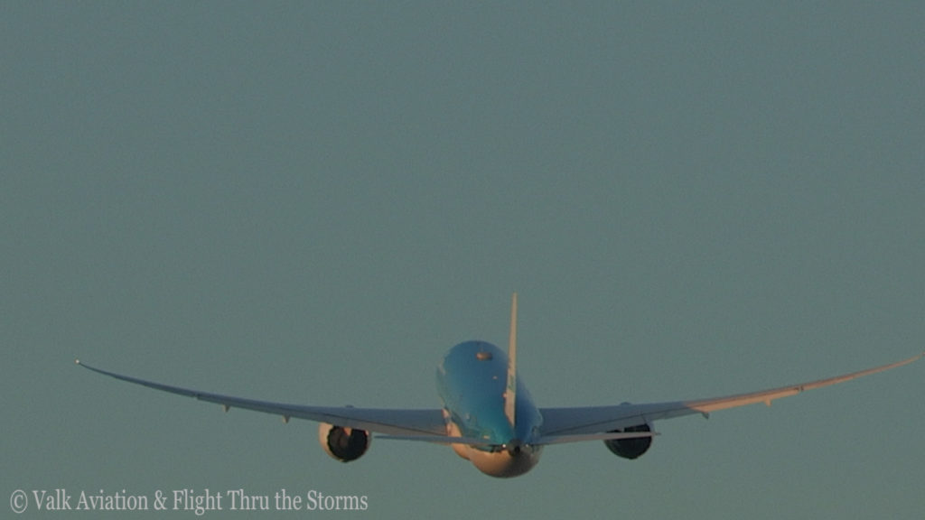 Last Flight of Captain Marten Oostenbroek @ KLM.Still018