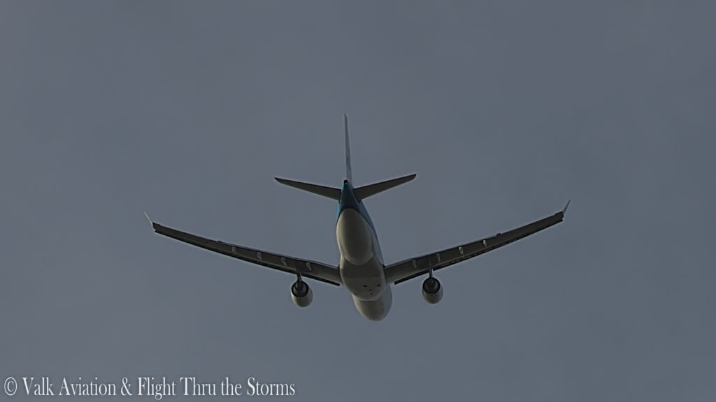 Last Flight of Captain Victor Telkamp @ KLM.00_02_28_06.Still005