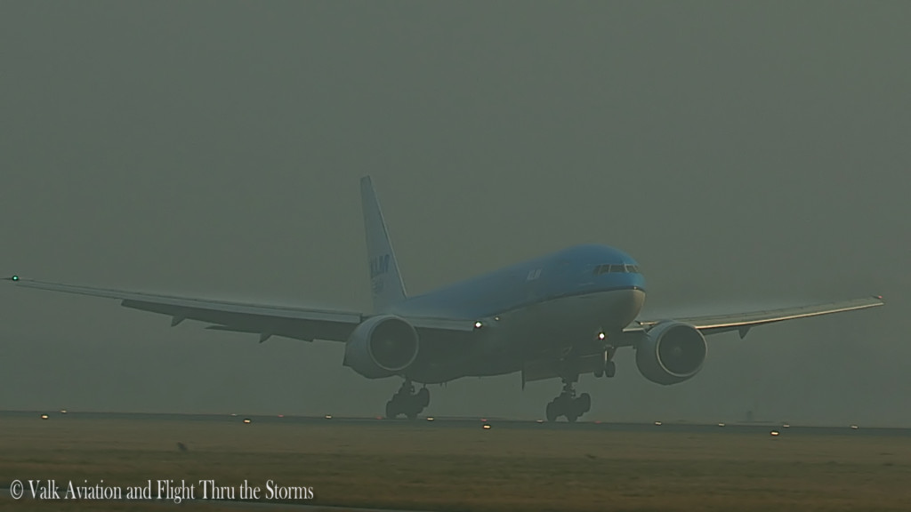 Last Flight of Charlot Engels @ Cpt KLM B777.Still011