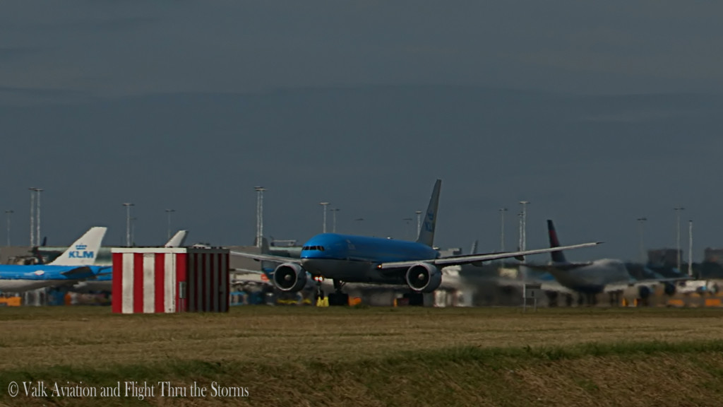 Last Flight of Erik v d Klippe @ Cpt KLM B777.Still02
