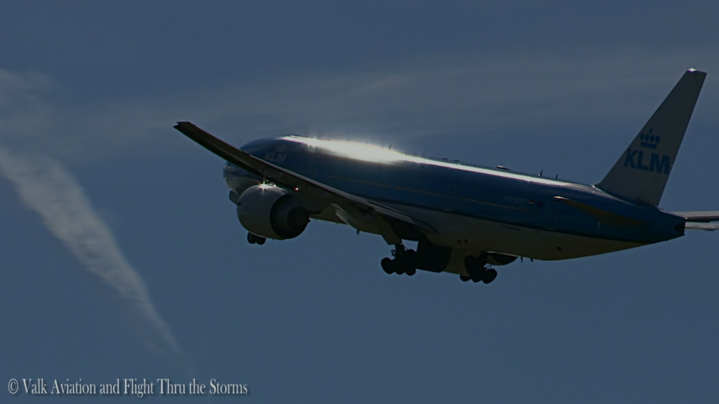 Last Flight of Erik v d Klippe @ Cpt KLM B777.Still020