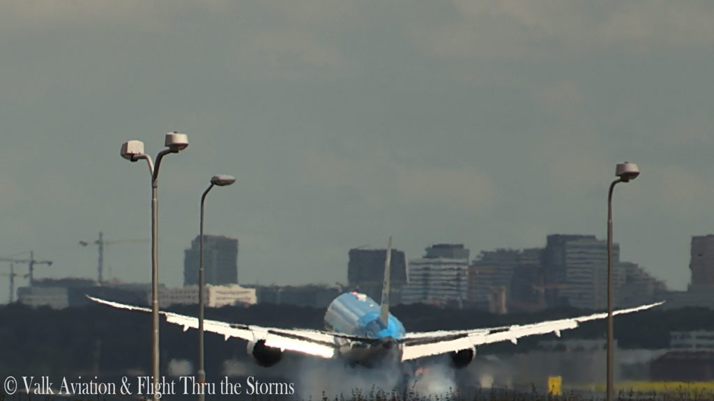 Last Flight of KLM Captain Ad Barla @ B777-789.00_06_31_09.Still027