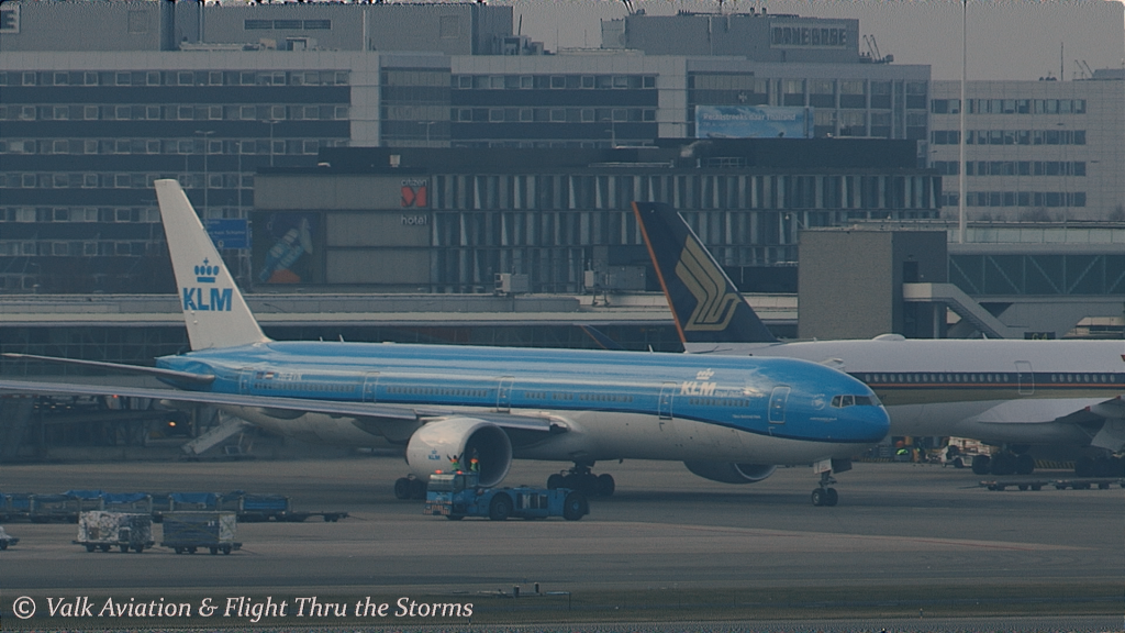 Last Flight of KLM Captain Bart Sier .00_03_37_19.Still009
