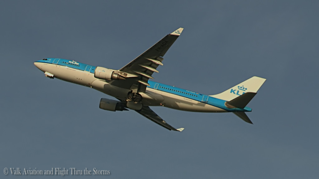 Last Flight of Ronald Aries @ Cpt KLM A330.Still007