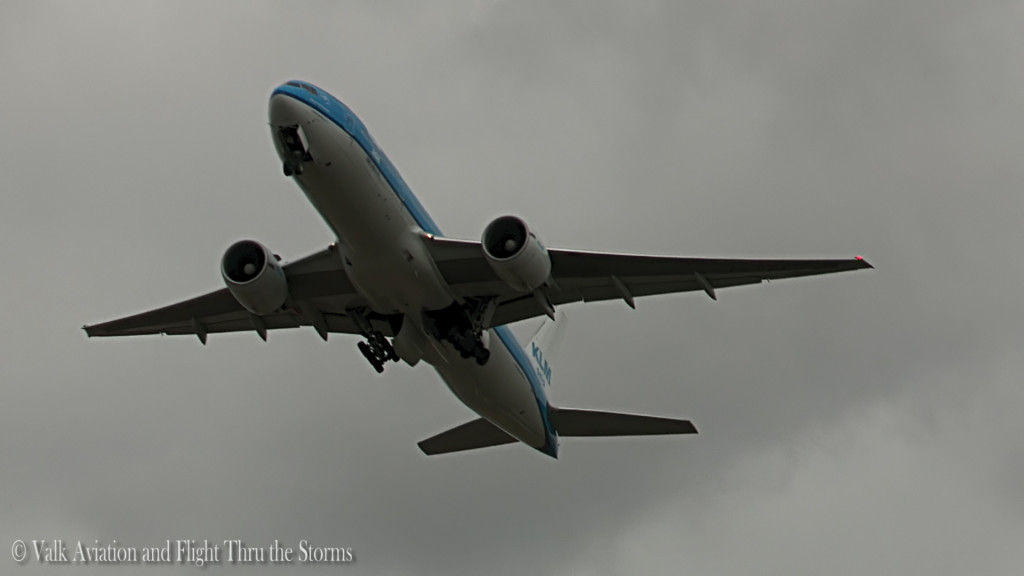 Last Flight of Wim de Groot @ Cpt KLM B777.Still008
