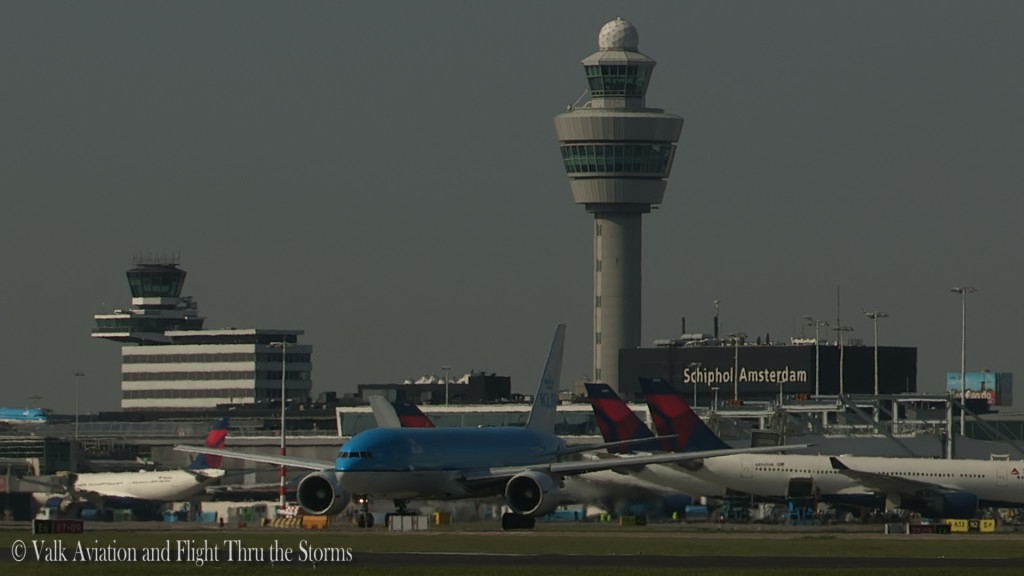Last flight of Gerard Smeets @ Cpt KLM B777.Still004