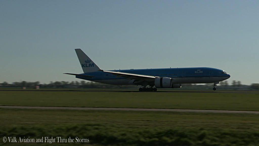 Last flight of Gerard Smeets @ Cpt KLM B777.Still024