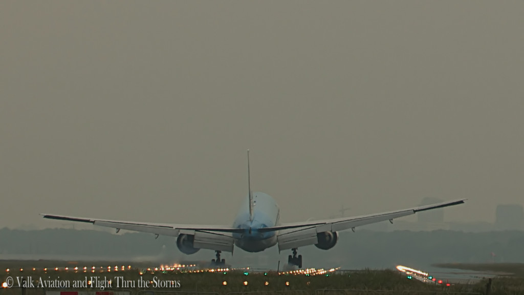 Last flight of Jan Maasdam @ Cpt KLM B777.Still031