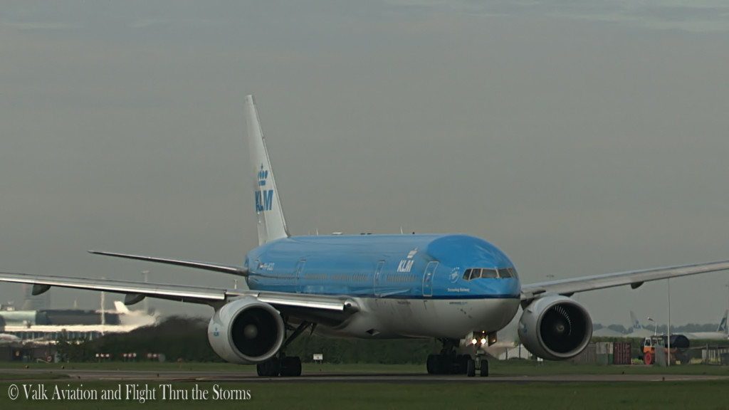 Last flight of Remco Emanuel @ Cpt KLM B777.Still019