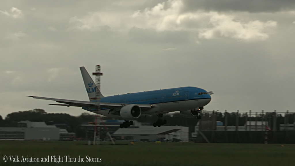 Last flight of Remco Emanuel @ Cpt KLM B777.Still050