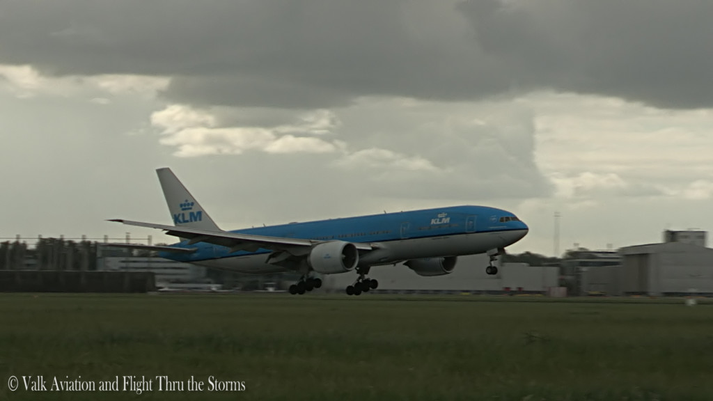 Last flight of Remco Emanuel @ Cpt KLM B777.Still052